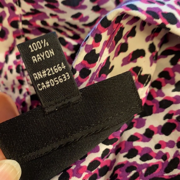 Foxcroft Printed Button Down Shirt - Picture 10 of 10